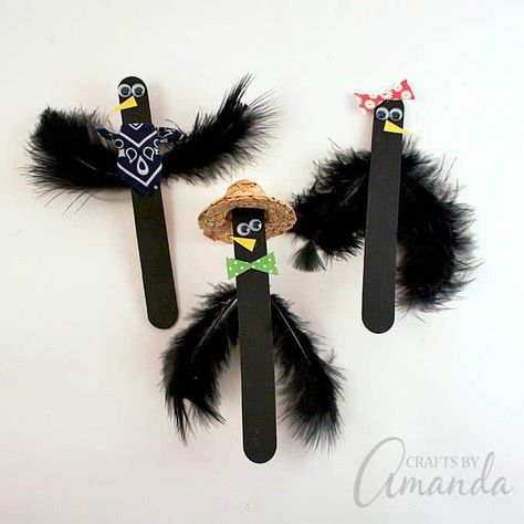 Popsicle Stick Crows: a fun fall craft for kids Craft Stick Projects, Plastic Spoon Crafts, Spoon Crafts, Fun Fall Crafts, Puppet Crafts, Popsicle Stick Crafts, Popsicle Stick, Fall Crafts For Kids, Family Crafts