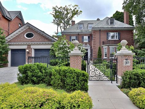 Meghan and Harry have Toronto neighborhood abuzz over the sale of this $11M mansion | Daily Mail Online Toronto Homes, Sunken Hot Tub, Toronto Neighbourhoods, Toronto Houses, Meghan And Harry, Meghan Markle And Prince Harry, Private Island, Pacific Coast, Vancouver Island