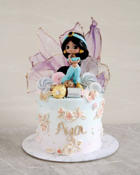 Jasmine Princess Cake, Princess Jasmine Cake Ideas, Jasmine Cake Ideas, Jasmin Cake, Jasmine Birthday Cake, Rice Paper Sails, Rosie Birthday, Kue Disney, Princess Jasmine Cake