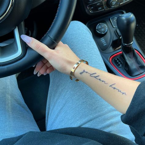 Golden Hour Tattoo, Arm Writing Tattoo, Hour Tattoo, Travel Photography Aesthetic, Handwriting Tattoos, Tattoo Fonts Cursive, Cursive Tattoos, Pretty Hand Tattoos, Pinterest Art