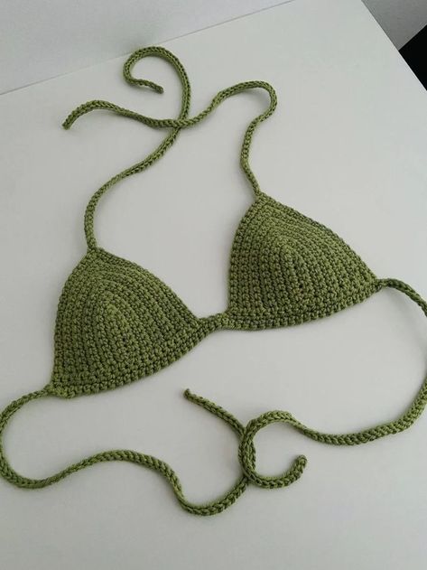 Crochet Store, Bikinis Crochet, Crochet Bra, Mode Crochet, Crochet Gratis, Crochet Triangle, Crochet Bralette, Crochet Style, Crochet Clothing And Accessories