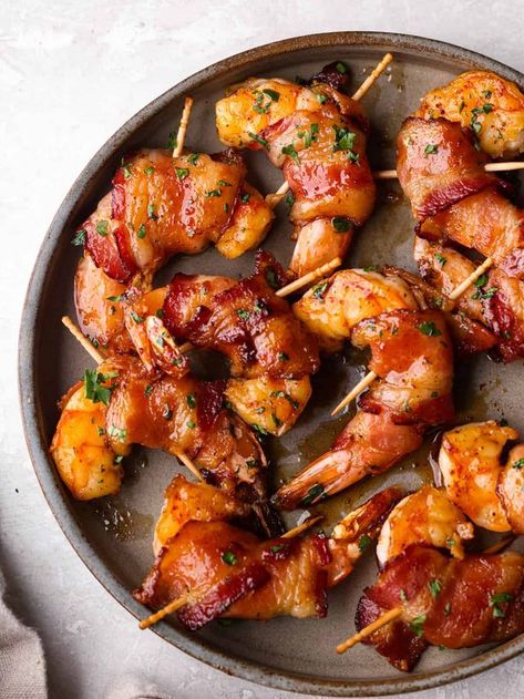 Sweet and Savory Bacon Wrapped Shrimp Bacon Wrapped Shrimp Appetizers, Bacon Wrap Shrimp Recipes, Shrimp Wraps, Wrapped Shrimp, Bacon Wrapped Shrimp, Wrapped In Bacon, Shrimp Appetizers, Bacon Appetizers, Grape Salad