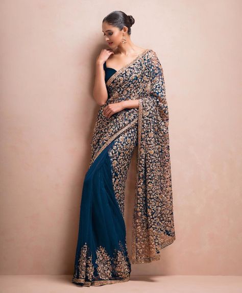 Designer Sarees Wedding, Indian Sari Dress, Wedding Sari, Modern Saree, Sari Dress, Indian Saree Blouse, Indian Saree Blouses Designs, Wedding Sarees, Saree Trends