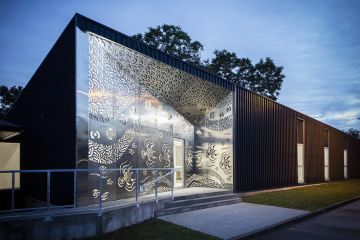 Five of the best multimillion-dollar homes in … Logan Vivid Photography, Steel Architecture, Architecture Facade, Jacaranda Tree, Healthcare Architecture, Contemporary Building, Healthcare Design, Commercial Construction, Social Housing