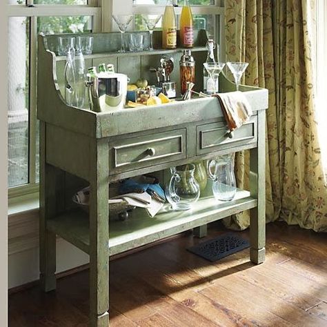 Use an old dry sink as a tea or coffee station Antique Dry Sink, All Season Room, Bar For Home, Bar Console, Homes Kitchen, Sink Decor, Dry Sink, Bassett Furniture, Barn Decor