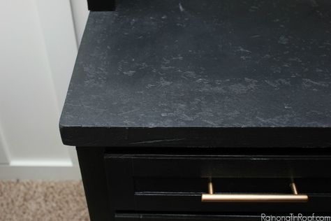 NO WAY! So easy and you may even have the supplies laying around your house! How to make Laminate Countertops look like Faux Stone for only $15 Painting Laminate Countertops, Countertop Makeover, Kitchen Countertops Laminate, Painting Laminate, Diy Kitchen Countertops, Laminate Counter, Painting Countertops, Diy Countertops, Laminate Countertops