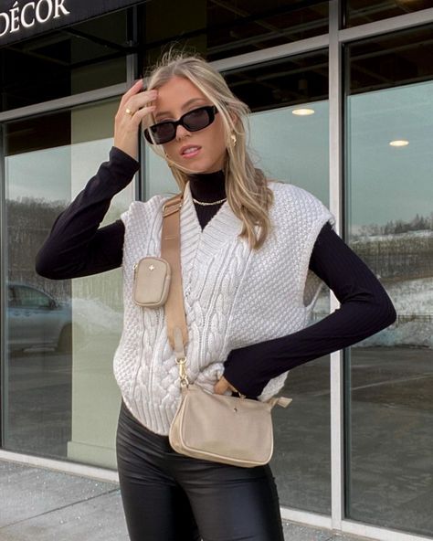 Natalie Just on Instagram: “Still trying to wrap my head around the fact that sweater vests are a thing & that Christmas is in two days... . . #nataliejustinspired…” Sweater Vest Outfits For Women, Sweater Vest Outfit Ideas, Vest Dress Outfit, Sweater Vest Outfits, Vest Outfit Women, Sweater Vest Outfit Women, Crochet Trends, Vest Outfit Ideas, Knit Vest Outfit