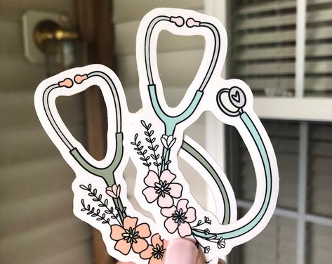 ShinePixelStudio - Etsy Belgium Stethoscope Sticker, Floral Stethoscope, Nurse Tattoo, Nurse Aesthetic, Nursing Accessories, Journal Sticker, Craft Desk, Nurse Doctor, Vinyl Sticker Paper