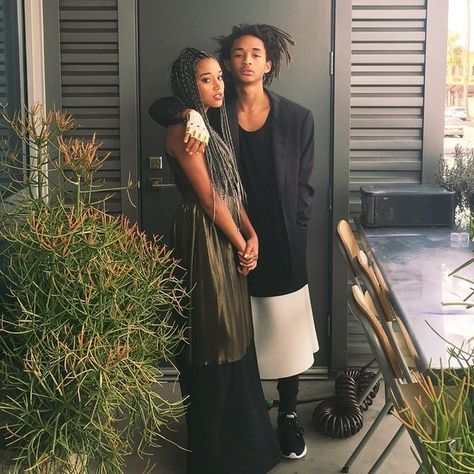 Christie Brinkley Daughter, Celebrity Prom Photos, Harley Quinn Smith, Icy Blue Hair, Amandla Stenberg, Korea Dress, Throwback Pictures, Gender Fluid, Jaden Smith