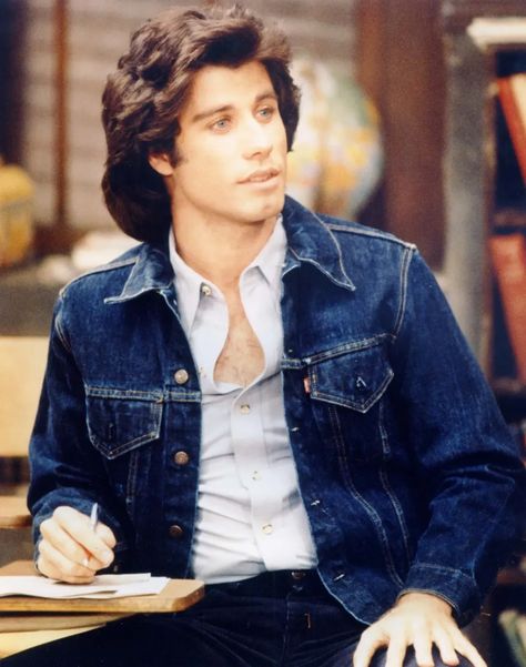 john travolta welcome back kotter Welcome Back Kotter, Danny Zuko, Popular Mens Hairstyles, Kelly Preston, Jean Reno, Urban Cowboy, Saturday Night Fever, Anthony Hopkins, Olivia Newton John