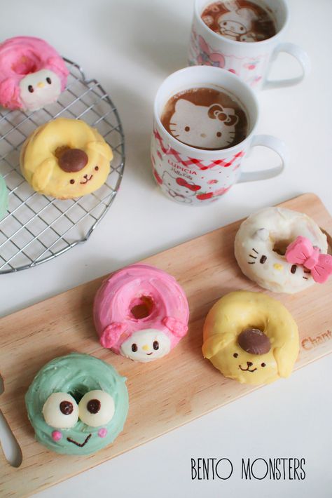 Hello Kitty & Friends Donuts Donut Pops, Bento Monsters, Donut Decorating Ideas, Fancy Donuts, Hello Kitty Theme Party, Kawaii Bento, Hello Kitty Birthday Party, Donuts Recipe, Friends Cake