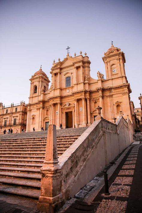 10 BEST THINGS TO DO IN NOTO, SICILY Noto Italy, Italy Locations, Sicily Italy Aesthetic, Travel Sicily, Noto Sicily, Mediterranean Aesthetic, Italy Amalfi, Sicily Travel, Italy Travel Tips