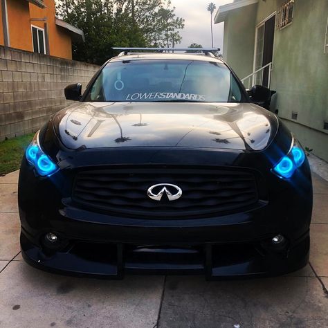 halloo 😇🙌🏼 #fx35#infiniti#vqfamily#vqnation#nissan#suv#lowered#loweredsuv#loweredstandards#meanmuggin#lowandslow#stance#static#angeleyes Fx35 Infiniti, Nissan Suv, Infiniti Fx35, Custom Muscle Cars, Car Inspiration, Audi Q5, Elegant Hairstyles, Whips, Jdm