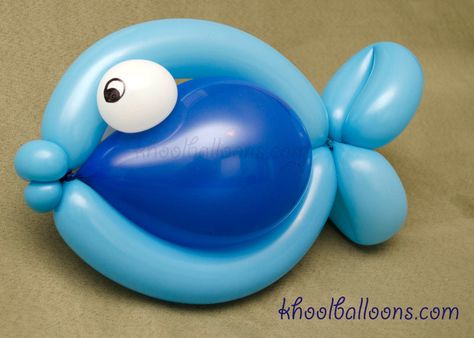 Scuba Vbs, Balloon Fish, Bubble Guppies Party, Fishing Birthday Party, Balloon Modelling, Bubble Guppies Birthday, Balloon Crafts, Round Balloons, Balloon Twisting