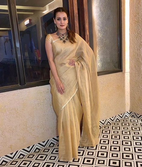 Diya Mirza, Dia Mirza, Saree Looks, Saree Style, Saree Look, Cotton Sarees, Incredible India, D Day, Cotton Saree