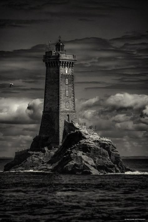 The Lighthouse " Phare de la Vieille ", Brittany, France Lighthouses Photography, Lighthouse Tattoo, Beauty And Grace, Lighthouse Photos, Lighthouse Pictures, Lighthouse Art, Beautiful Lighthouse, Beacon Of Light, Watch Tower