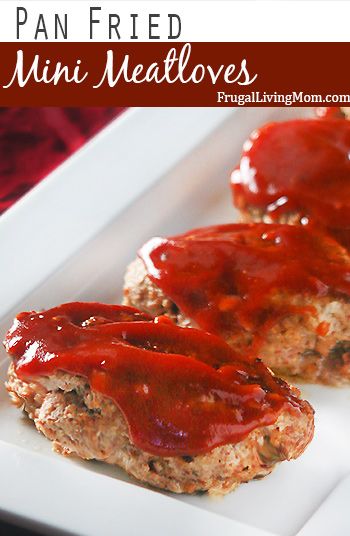 Pan Fried Mini Meatloaf... I've never done minis but I always pan fry my meatloaf... So much better! Pan Fried Meatloaf, Fried Meatloaf Patties, Fried Meatloaf, Simple Meatloaf, Meatloaf Patties, Rub Seasoning, Meat Loaves, Bacon Risotto, Fried Meat