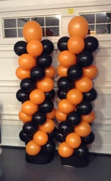 Orange/Black Columns mimisballoonextravaganza.com Orange And Black Decorations Party, Graduation Orange And Black, Orange Black And White Graduation Party, Black And Orange Centerpieces, Graduation Party Ideas Orange And Black, Orange And Black Graduation Cake, Orange And Black Party Decorations, Black And Orange Graduation Party Ideas, Snack Tart