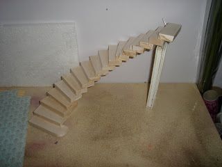 Stairs For Cats, Mini Stairs, Dollhouse Staircase, Homemade Dollhouse, Cardboard Gingerbread House, Cat Stairs, Georgian House, Doll House Plans, Kitty Stuff