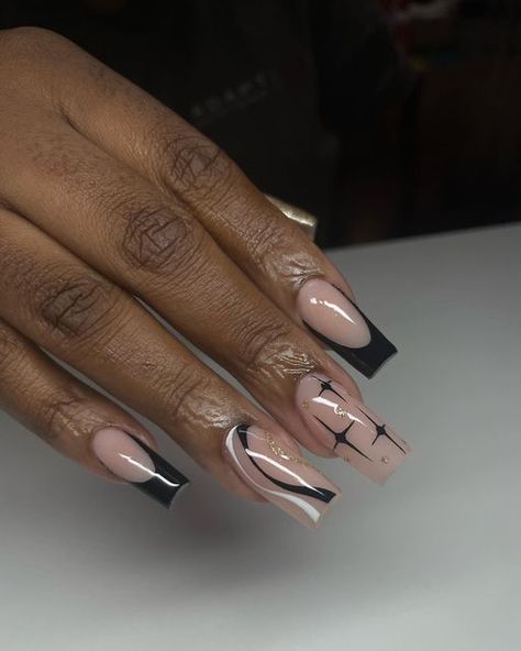 Pfp For Nail Techs, Black Nail Tech Aesthetic, Nail Inspo For Nail Tech, Nails Tech Aesthetic, Dream Job Aesthetic Nail Tech, Island Nails, Bottle Girls, Tech Aesthetic, Nail Art Videos