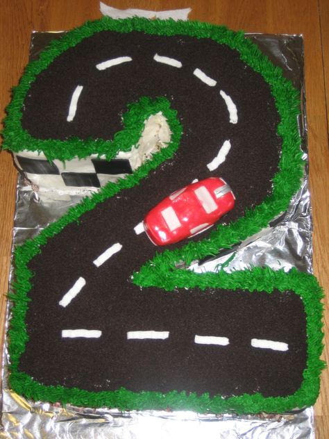 2 Year Old's Car Cake Race Track Cake, Bolo Hot Wheels, Disney Cars Cake, Second Birthday Cakes, Race Car Cakes, Mcqueen Cake, Cars Birthday Cake, Disney Cars Birthday, Car Birthday Theme