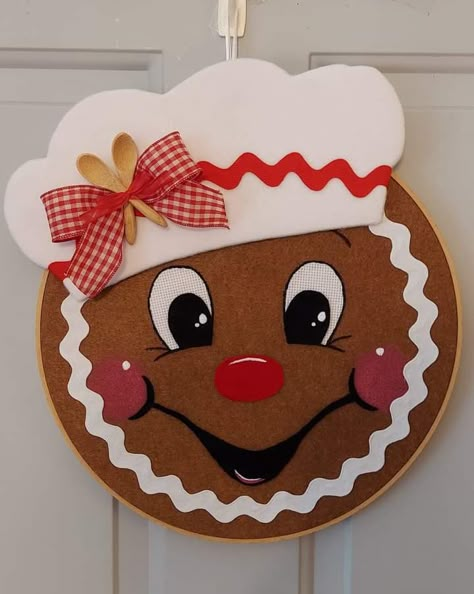 Gingerbread Diy Crafts, Gingerbread Man Crafts, Diy Christmas Candy, Gingerbread Diy, Christmas Decorations Diy Crafts, Gingerbread Crafts, Gingerbread Christmas Decor, Paper Christmas Decorations, Gingerbread Decorations