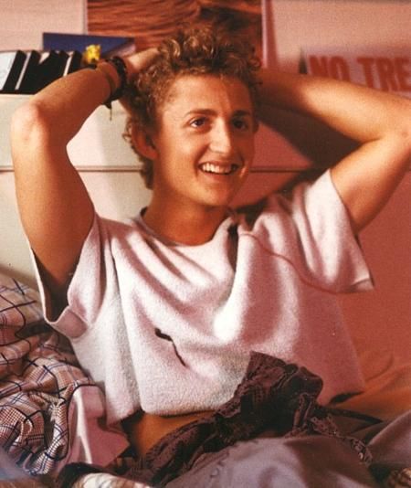 Alex Winter 1988 Simpsons House, 80’s Men, Lost Boys Movie, The Lost Boys 1987, Love Is Forever, Alex Winter, 80s Movies, Lost Boys, Real Love