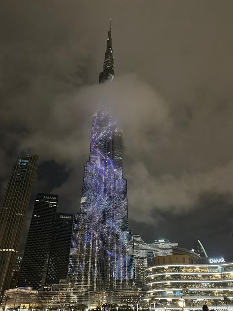 Dubai Rain, Dubai 2023, Cloud Seeding, The Burj Khalifa, Dubai Aesthetic, Burj Al Arab, Friday Evening, Driving Pictures, Night Vibes