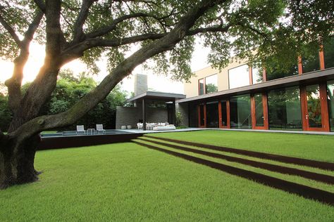 Design Studio Ideas, Retention Wall, Modern Lawn, Dallas Garden, Formal Garden Design, Landscape Stairs, Landscape Steps, Lawn Landscape, Landform