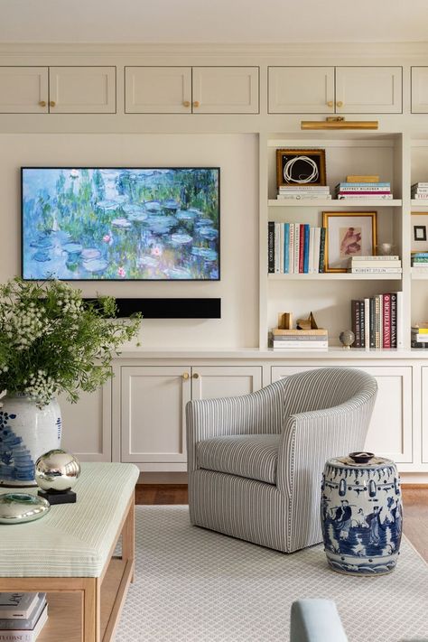 West University — Paloma Contreras Design Kitchen And Breakfast Nook, Paloma Contreras, During The Day, Breakfast Nook, Paloma, Nook, The Kitchen, Family Room, The Day