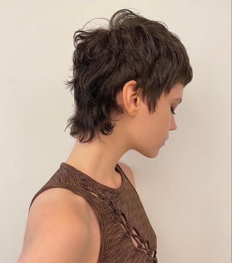 Growing Out A Mohawk For Women, Short Hairstyle Women Masculine, Blonde Mullet Women Short, Pixie Haircut Thick Straight Hair, Mid Length Pixie Haircut, Mixie Pixie Mullet Straight Hair, Highlights On Pixie Haircut, Mullet Short Women, Mod Pixie Haircut