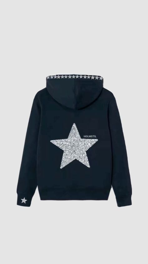 Stockholm Hoodies, Blazer Shoes Outfit, Stockholm Clothes, Trending Skirts, School Outfit Summer, Trending Hoodies, Sweater Star, Trending Bags, Stars Sweater