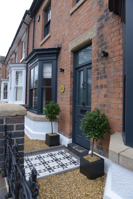 Front Door Farrow And Ball, Victorian Front Door, Terrace House Exterior, Grey Exterior House Colors, Victorian Front Doors, Cottage Front Doors, Grey Windows, Front Door Paint Colors, Modern Country Style