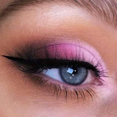 Explore 28 Pink Eyeshadow Looks: From Soft Elegance to Bold Drama Soft Pink Eyeshadow Looks, Hot Pink Eyeshadow, Pink Eyeshadow Looks, Pink Eyeshadow Look, Pink Eye Makeup, Pink Palette, Pink Eyeshadow, Hooded Eyes, Pink Swirls