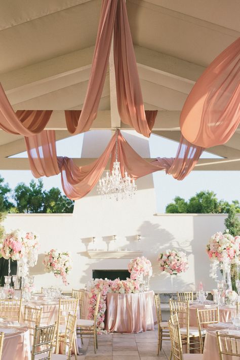 Quinceanera Inspiration, Quinceañera Decorations, Pink Quince Theme, Pink White Wedding, Rose Gold Quinceanera, Baby Pink Wedding, Beach Wedding Pink, Quince Decor, Quinceanera Pink