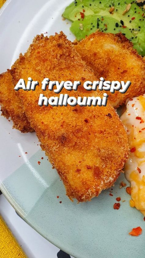 Emily Scott | AIR FRYER CRISPY HALLOUMI 🧀. Attention halloumi lovers: give your squeaky cheese an upgrade by adding a crunchy, crispy breadcrumb coating … | Instagram Hallumi Recipes Air Fryer, Breakfast Halloumi, Breakfast Airfryer, Breakfast With Avocado, Air Fryer Halloumi, Crispy Halloumi, Avocado Scrambled Eggs, Emily Scott, Chilli Jam