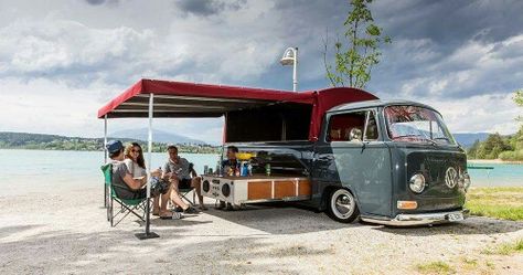 Nice setup.  Vw camper bay window  flatbed. Vw California Beach, Kombi Pick Up, Camping Outfit, Vw Bus T2, Vw Pickup, Vw Bus T1, Motorcycle Camping Gear, Volkswagen Aircooled, Kombi Home