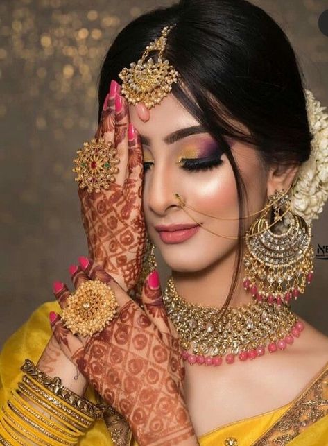 शादी की तस्वीरें, Indian Wedding Makeup, Indian Bride Makeup, Bengali Bridal Makeup, Indian Wedding Bride, Bridal Makeup Images, Bridal Eye Makeup, Indian Wedding Photography Couples, Bridal Photography Poses