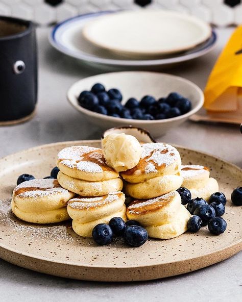 How to make Mini Japanese Soufflé Pancakes at Home: Tips and Tricks #japanese #soufflepancakes #pancakes #recipe #howto #japanesefood Japanese Souffle Pancake Recipe, Japanese Souffle Pancakes, Soufflé Pancakes, Cream Cheese Breakfast, Japanese Pancake, Pancake Bites, Souffle Pancakes, Brunch Eggs, Impressive Desserts