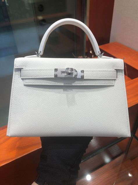 Mini Kelly White, White Hermes Bag, White Kelly Bag, Hermes Kelly Crocodile, Mini Kelly Hermes, 2023 Bags, Kelly Hermes, Kelly Pochette, Mini Kelly