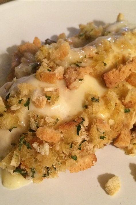 Swiss Chicken Casserole, Sunday Dinner Ideas Families, Baked Dish, Swiss Chicken, Sunday Dinner Ideas, Casserole Chicken, Chicken Entrees, Recipes Appetizers And Snacks, Rotisserie Chicken Recipes