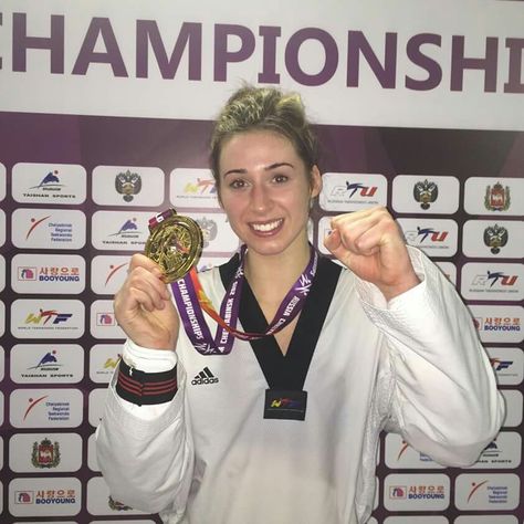 Jade Jones Taekwondo, Jade Jones, Team Gb, Taekwondo, Martial Arts, Aura, Vision Board, Jade, Gold