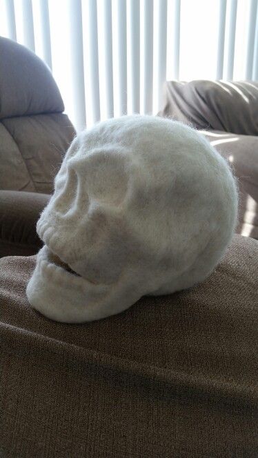 My attempt at a needle felted skull. Needle Felted Skull, Felt Skull, Bat Pumpkin, Felted Animals, Wool Crafts, Needle Felt, Needle Felted Animals, Art Lesson, Wet Felting