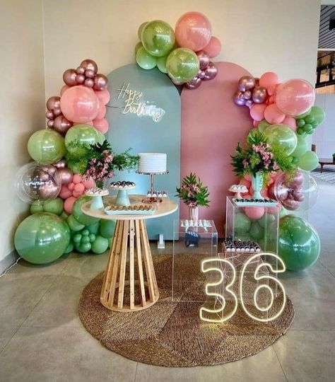 TrendiExpoINSTA (@celebrate_fantasy) • Instagram photos and videos 30th Birthday Party Women, Women Party Ideas, Party Balloons Diy, Birthday Door, 36th Birthday, Colorful Birthday Party, Hawaiian Birthday Party, Birthday Wishes Cake, Woman Birthday Party