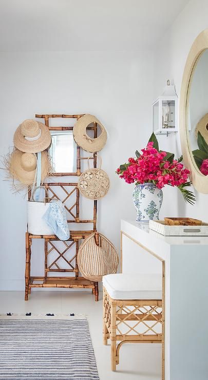 Cottage Entryway, Rustic Entryway Table, Rattan Stool, Rustic Entryway, Entrance Foyer, Christmas Kitchen Decor, Bamboo Furniture, Simple Interior, Rattan Furniture