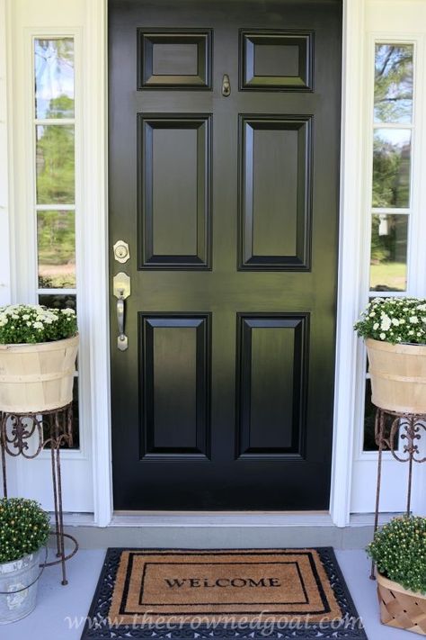 Non-Fade Front Door Paint with Modern Masters | Color: Elegant black | Project via The Crowned Goat Color Projects, Front Door Paint, Black Front Door, Front Door Hardware, Door Paint, Green Exterior, Black Front Doors, Colors Painting, Modern Front Door