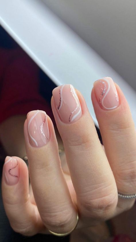 Short Nail Pink French Tip, Biab Short Nails Natural, Natural Nail Length Designs, Short Mexican Nails, Nail Minimal Design, Neutral Gel Nail Designs, Ideas Para Uñas Cortas, Gelish Inspo, Natural Gel Nails Ideas Short