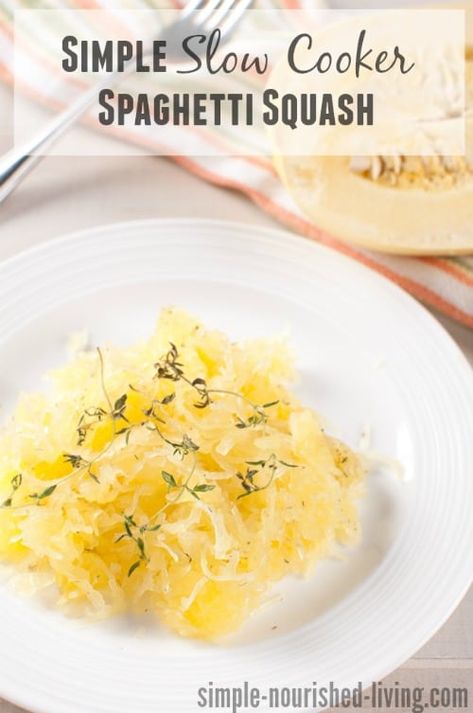 The World's Easiest Recipe for Slow Cooker Spaghetti Squash Slow Cooker Squash, Slow Cooker Spaghetti Squash, Crockpot Spaghetti Squash, Easy Spaghetti Squash, Low Calorie Pasta, Pasta Calories, Squash Spaghetti, Crockpot Spaghetti, Spaghetti Squash Recipe