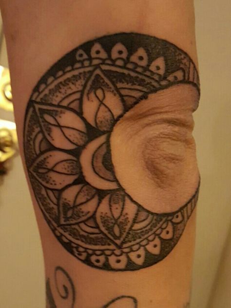 Mandala Moon Elbow Tattoo Moon Elbow Tattoo, Gibbous Moon Tattoo, Mandala Moon, Gibbous Moon, Tattoo Moon, Elbow Tattoo, Arm Tats, Elbow Tattoos, Tattoo Inspo