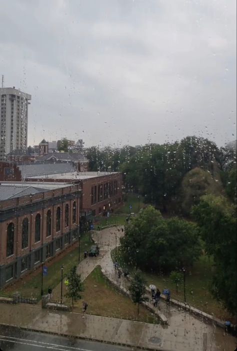 Rainy day aesthetic | window view | cozy rain day | stay in vibes | college aesthetics | college Rainy College Aesthetic, Rainy Neighborhood Aesthetic, A Rainy Day In New York Aesthetic, Raining Outside Window Aesthetic, Rain Outside Window Aesthetic, College Outfits Aesthetic, Rainy Day Aesthetic, Window View, College Outfits